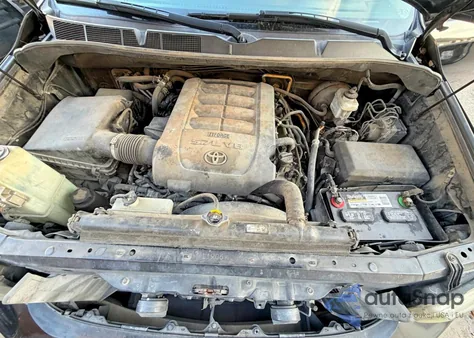 2012 Toyota Sequoia Sr5 z USA, uszkodzony, nr VIN 5TDBW5G17CS063973